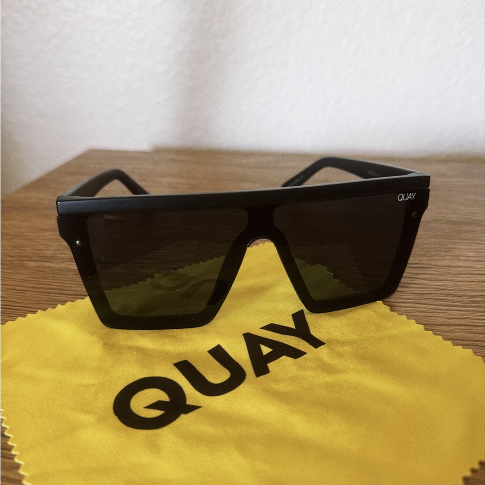 Quay Australia Black Sunglasses